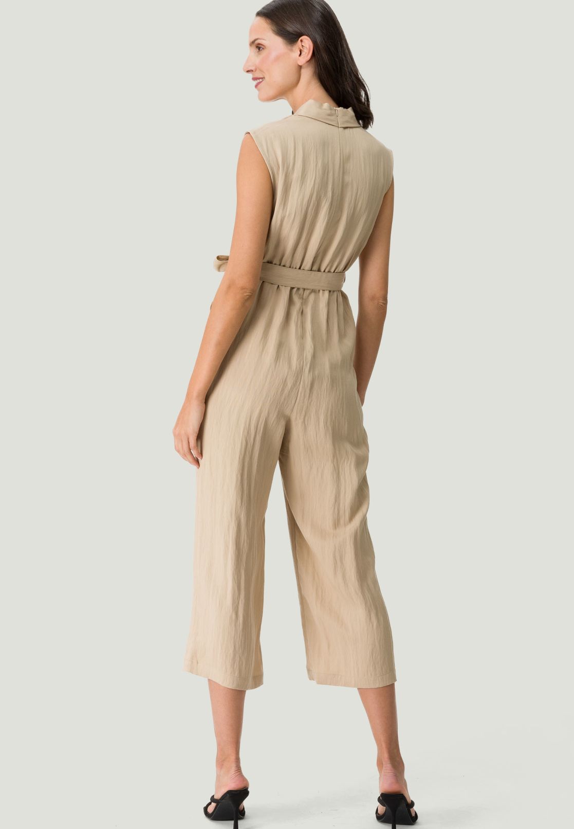 Jumpsuit mit Bindegürtel