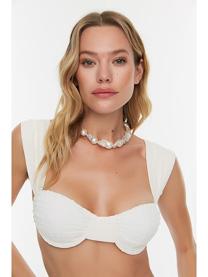 trendyol Bikini-Oberteil in Creme günstig kaufen 40