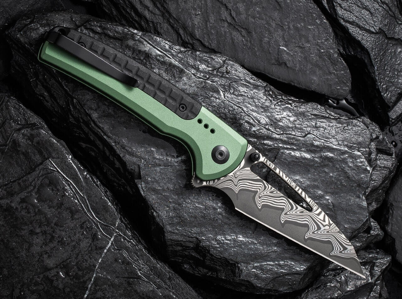 Sentinel Strike Aluminum Green & Black Damascus