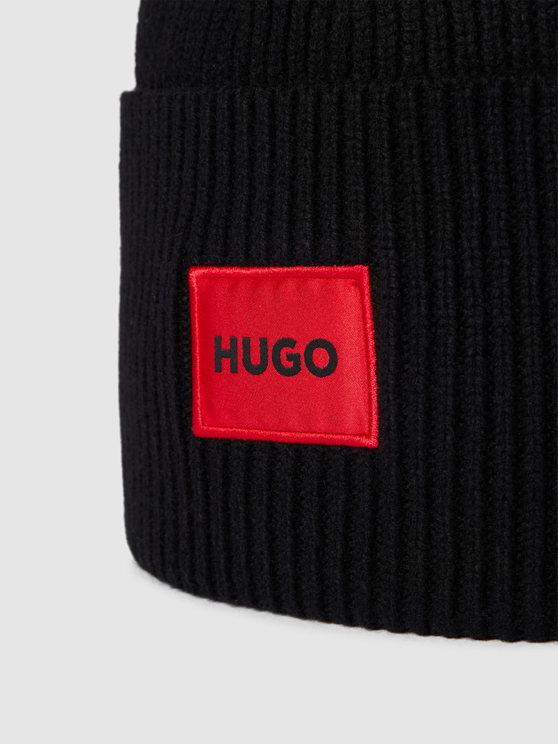 Beanie mit Label-Detail Modell 'Saffa' in schwarz
