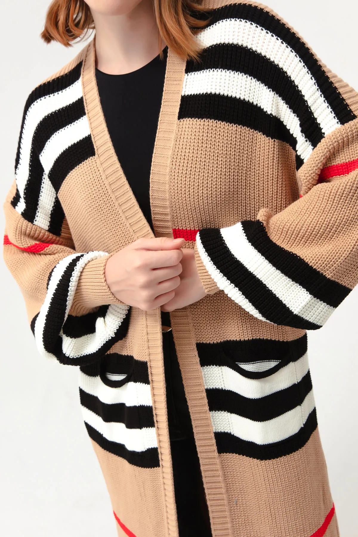 Lafaba  Hellbraun-schwarzer, langer Strick-Cardigan mit Ballonärmeln für Damen