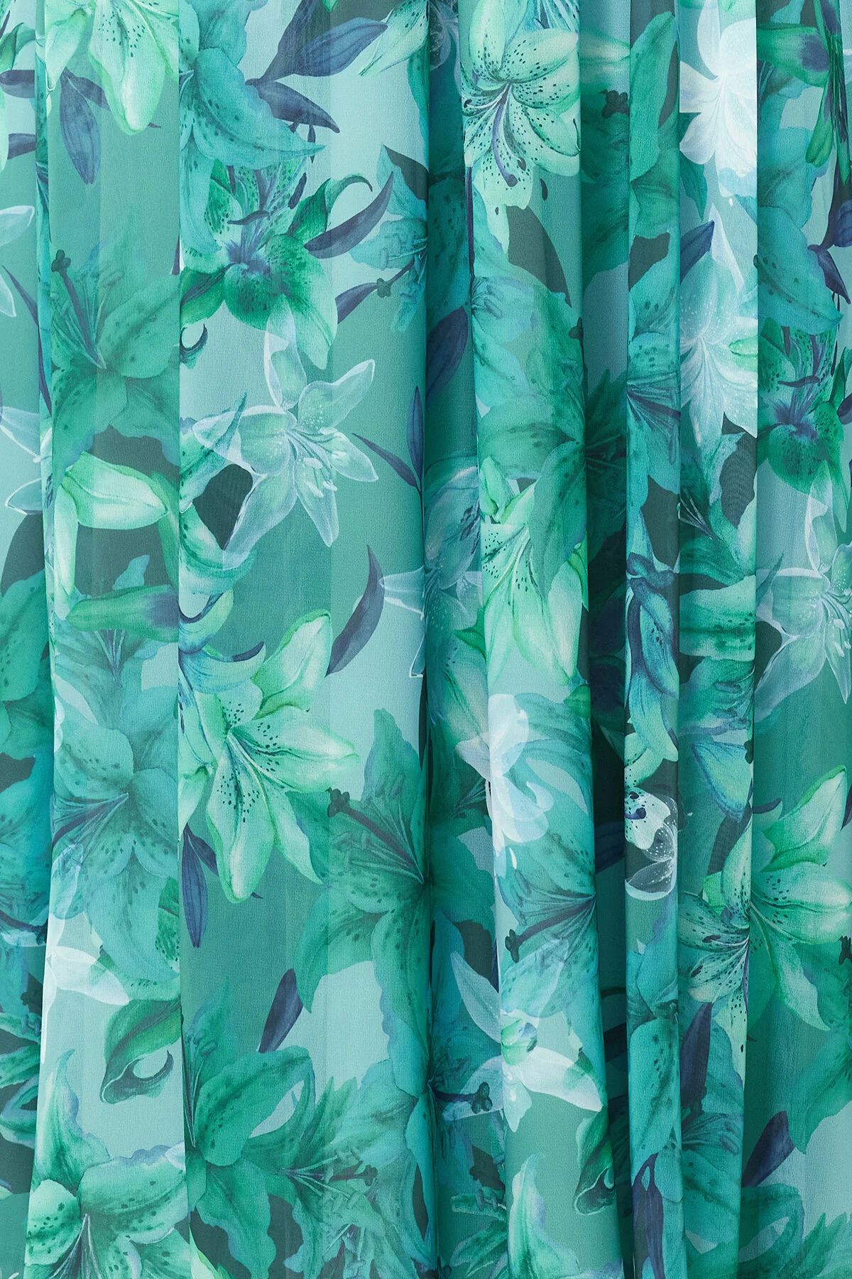Trendyol Collection  Langes Abendkleid aus Chiffon mit mehrfarbigem Blumenmuster TPRSS24AE00094
