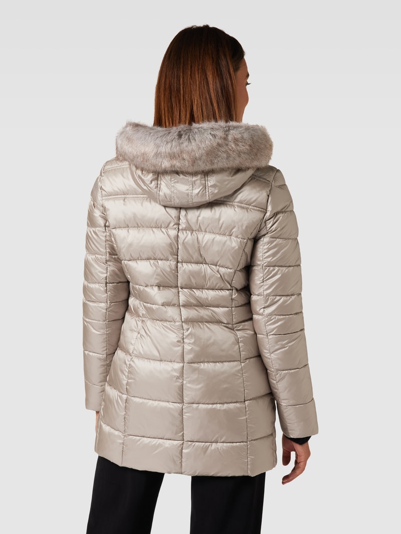 Steppjacke mit Kapuze in beige