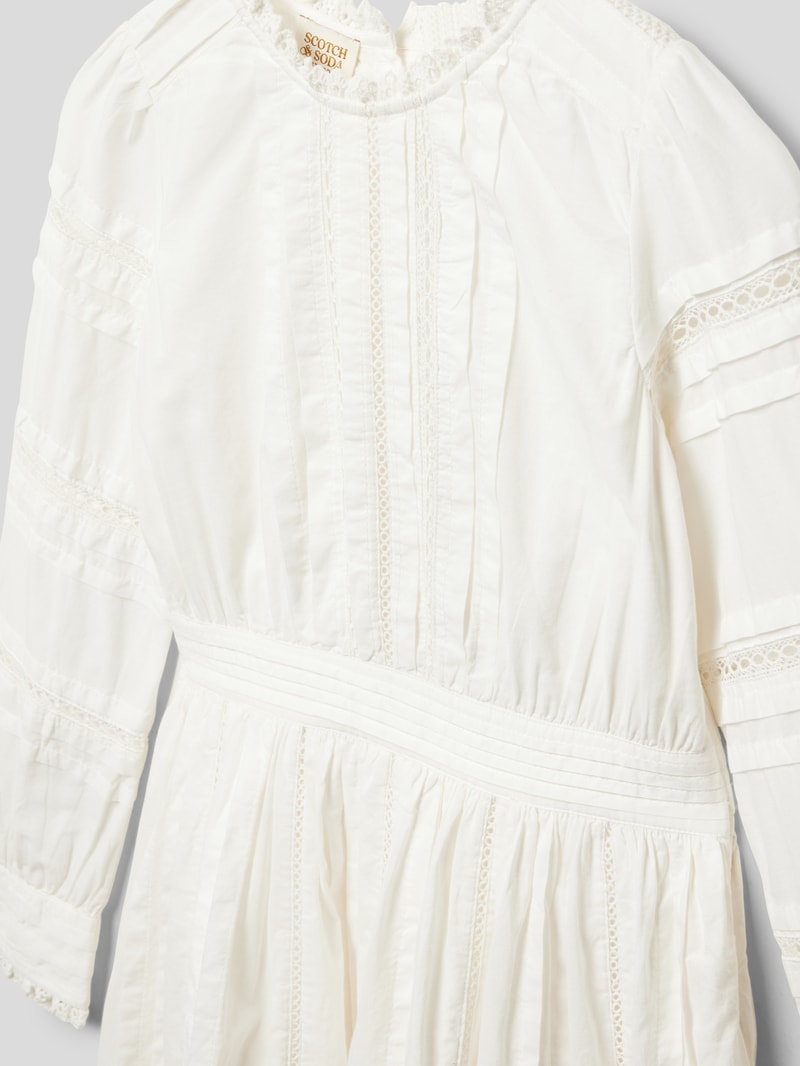Kleid mit Spitzenbesatz in offwhite