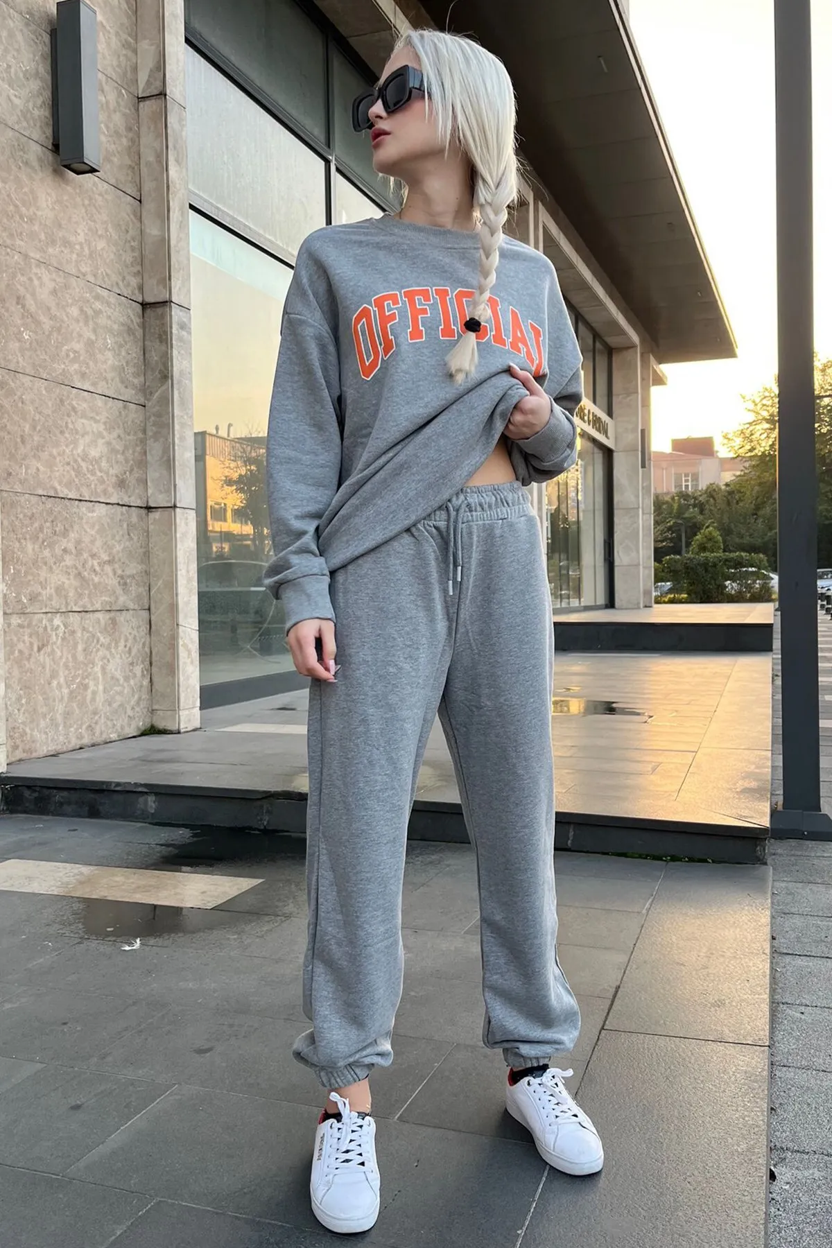 Madmext  Grauer Trainingsanzug für Mad Girls MG944