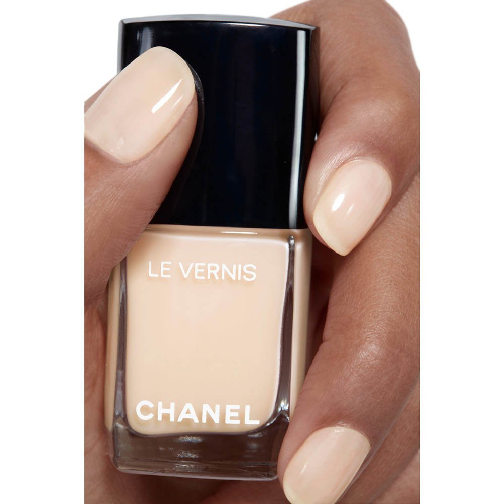 CHANEL LE VERNIS NAGELLACK – FARBE UND GLANZ MIT LANGEM HALT