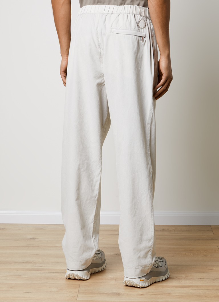 Pantaloni din catifea reiată Moncler pentru bebeluși cu picior larg