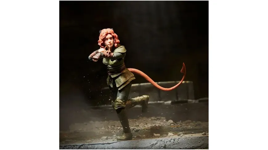 Dungeons & Dragons: GOLDEN ARCHIVE DORIC ACTION-FIGUR 15 cm
