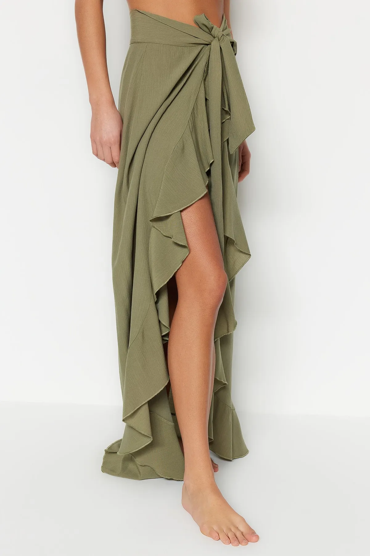 Trendyol Collection  Khakifarbener Maxirock mit gewebtem Volant TBESS19WV0004