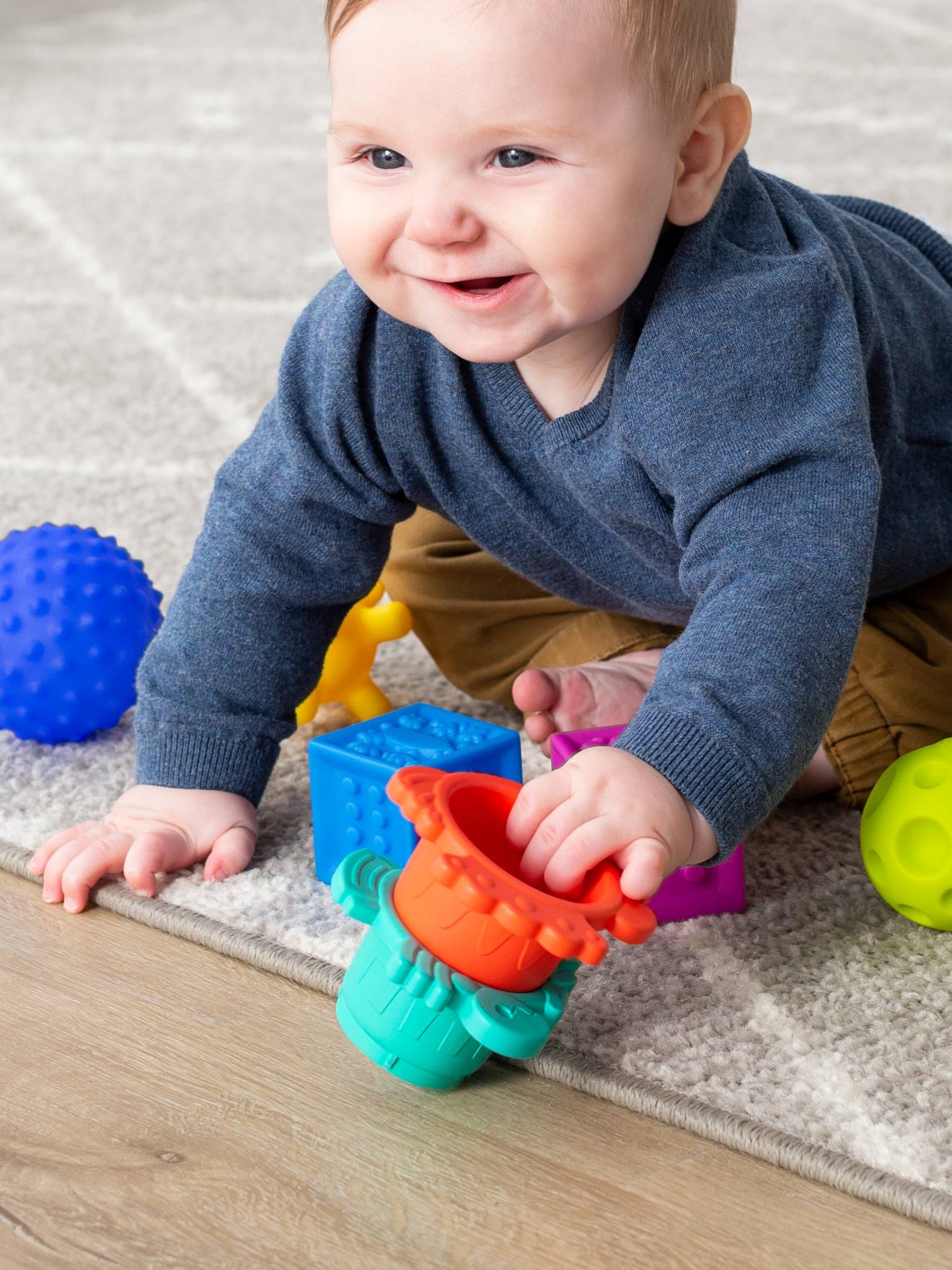 Coffret balles, cubes et gobelets Infantino multicolore