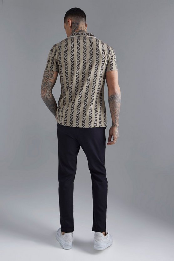 Kurzärmliges Muscle-Hemd mit Print