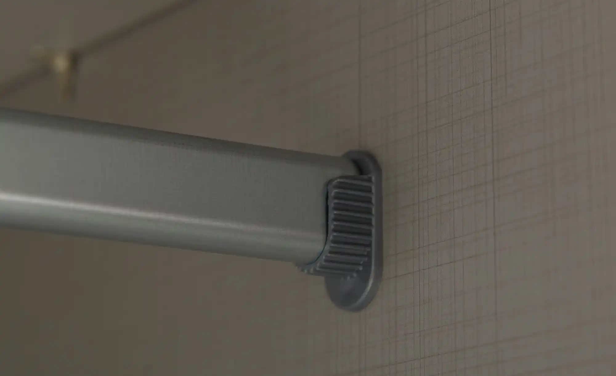 Schwebetürenschrank