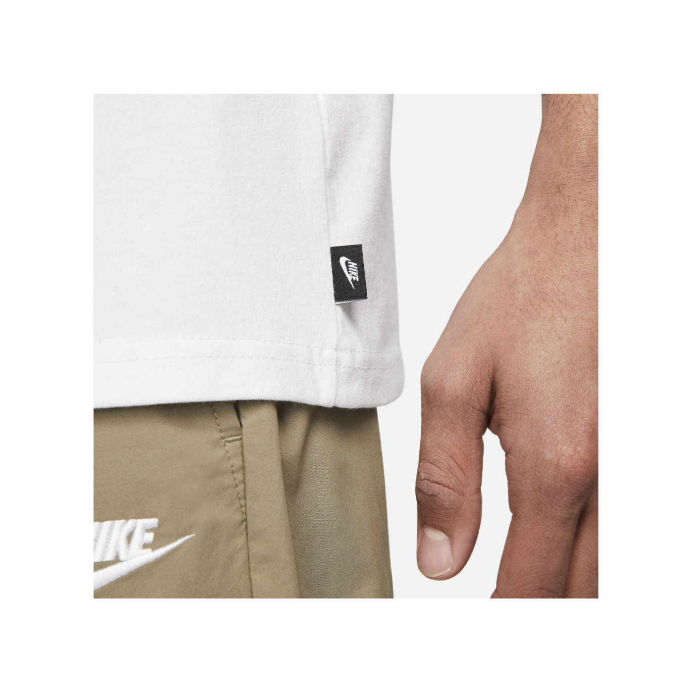 Nike Premium Essentials T-Shirt Weiss F100