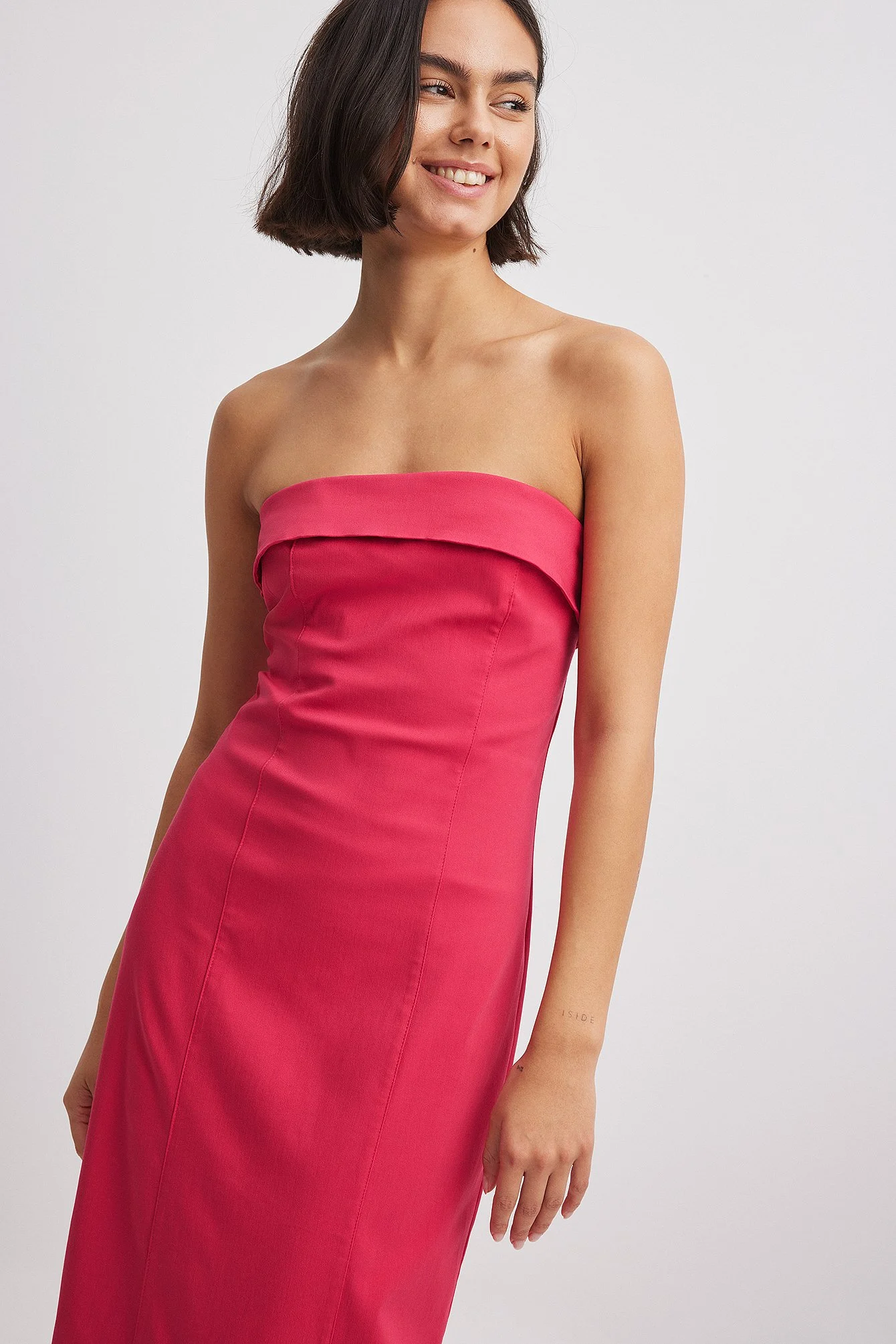 Bandeau-Maxikleid mit Faltnahtdetail