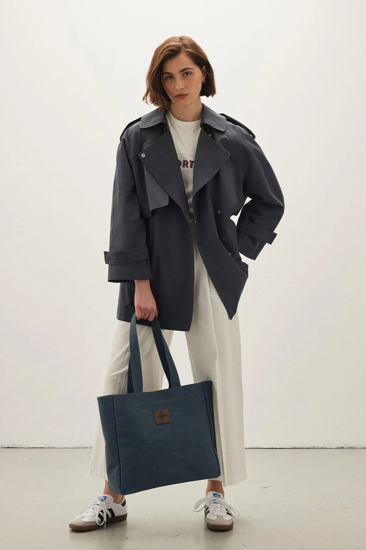 Manuka  OVERSIZE KURZER TRENCHCOAT MARINEBLAU