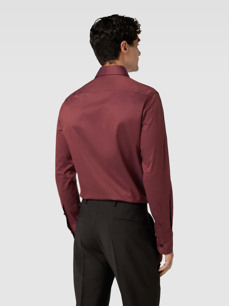 Premium Shirt mit Haifischkragen in bordeaux rot
