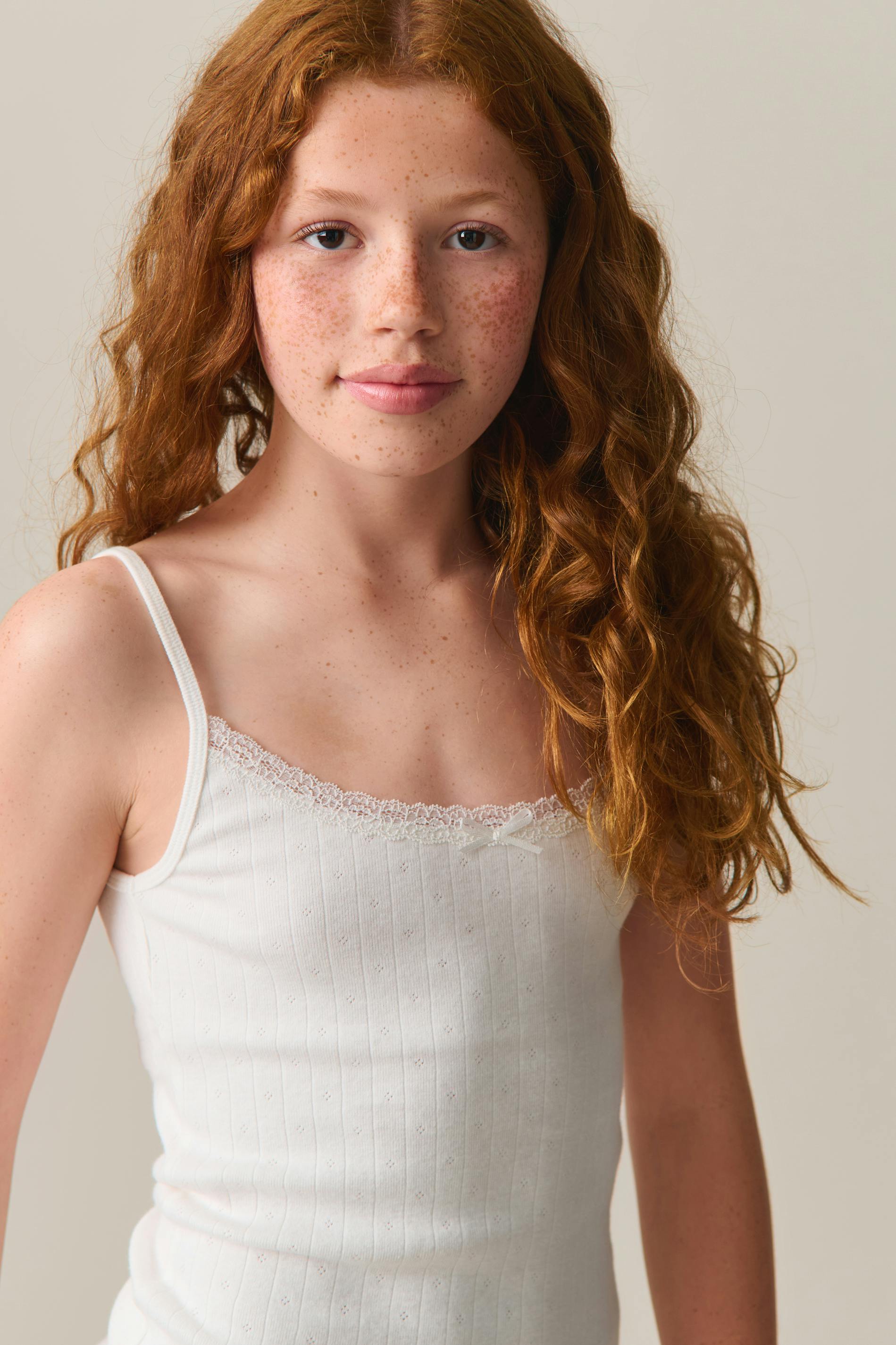 Y lace singlet