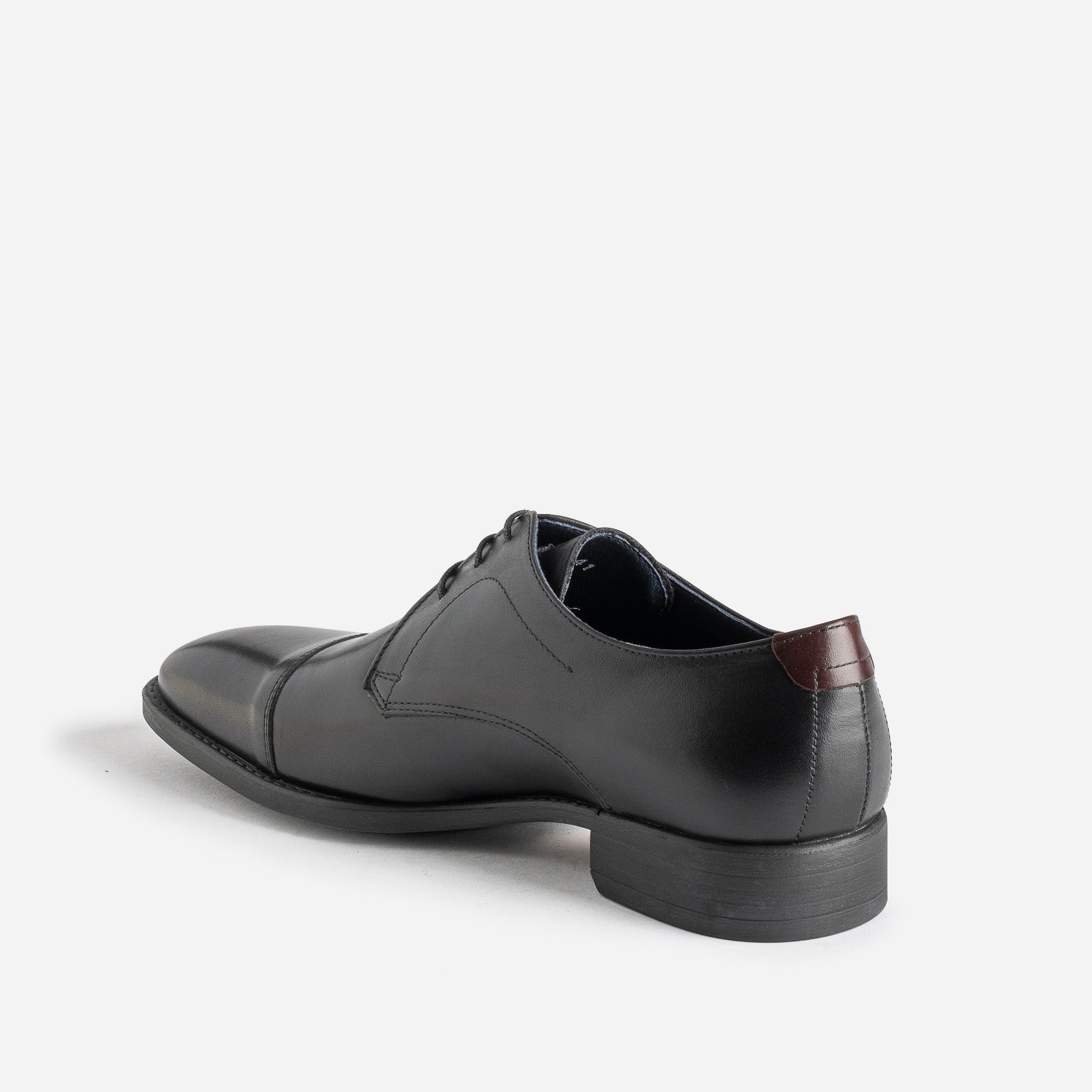 Derby FLUCHOS noir cuir bout Molière