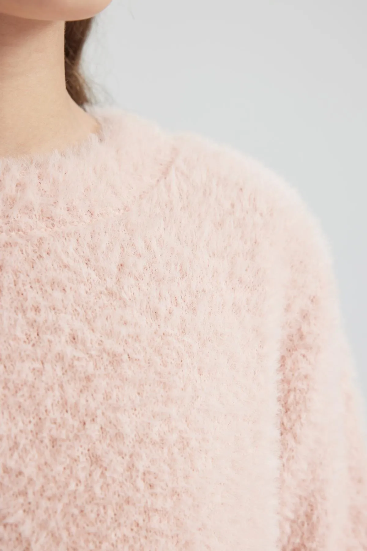 DeFacto  Strickpullover für Mädchen mit normaler Passform und Rundhalsausschnitt