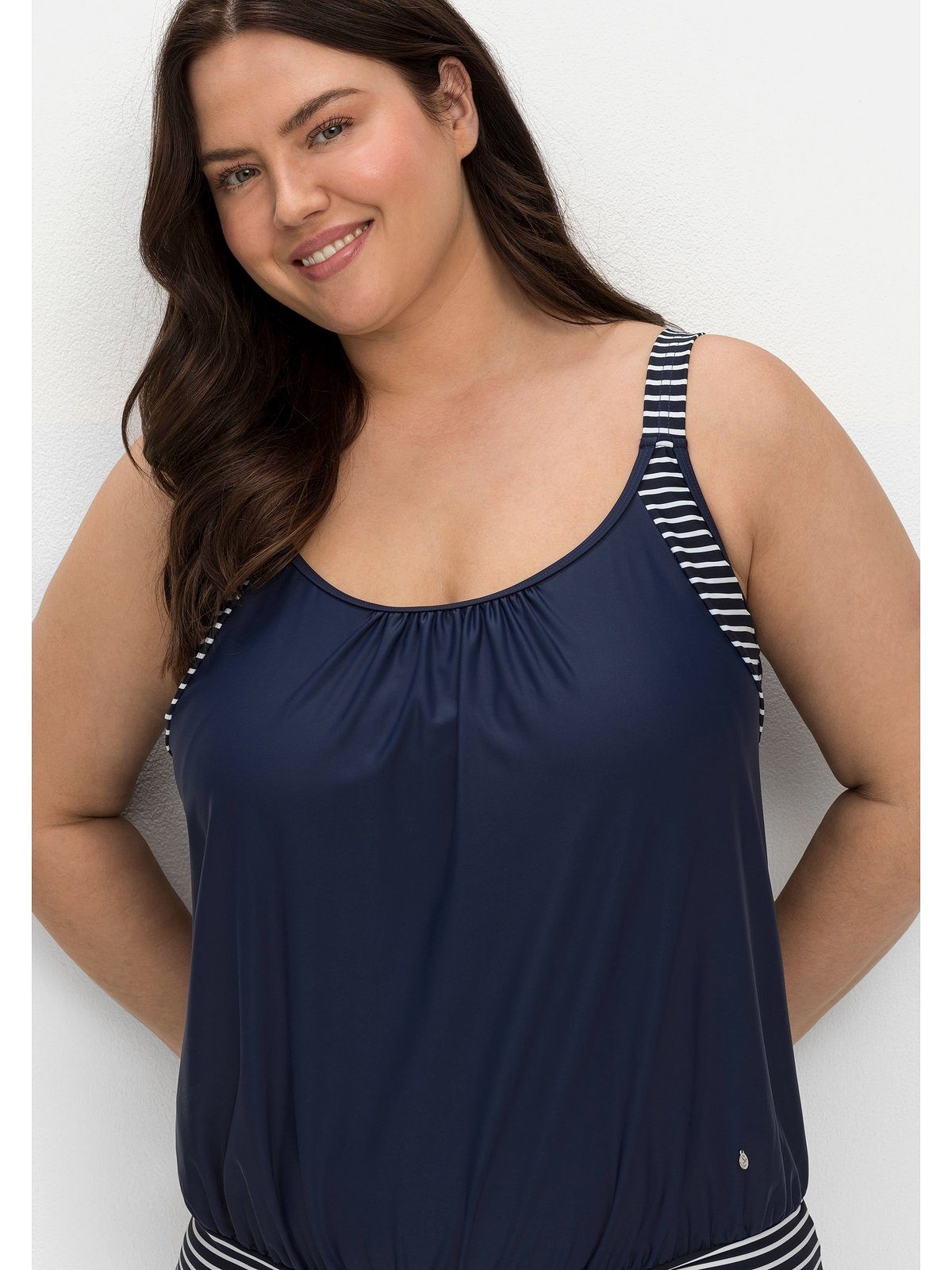 Sheego Tankini-Top Große Größen, in Oversized-Form mit Streifendetails