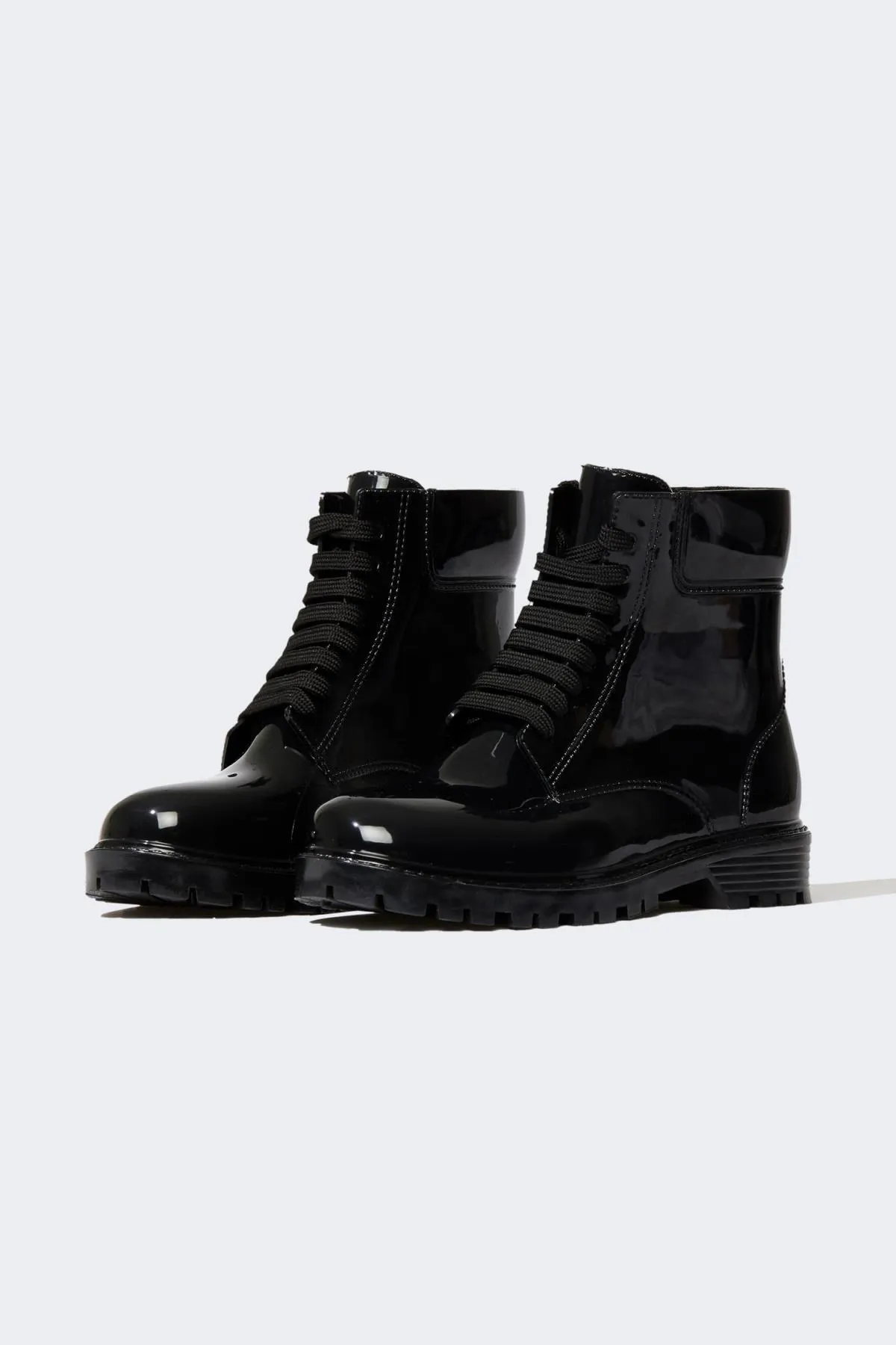 DeFacto  Damen-Winterstiefel aus Kunstleder mit dicker Sohle