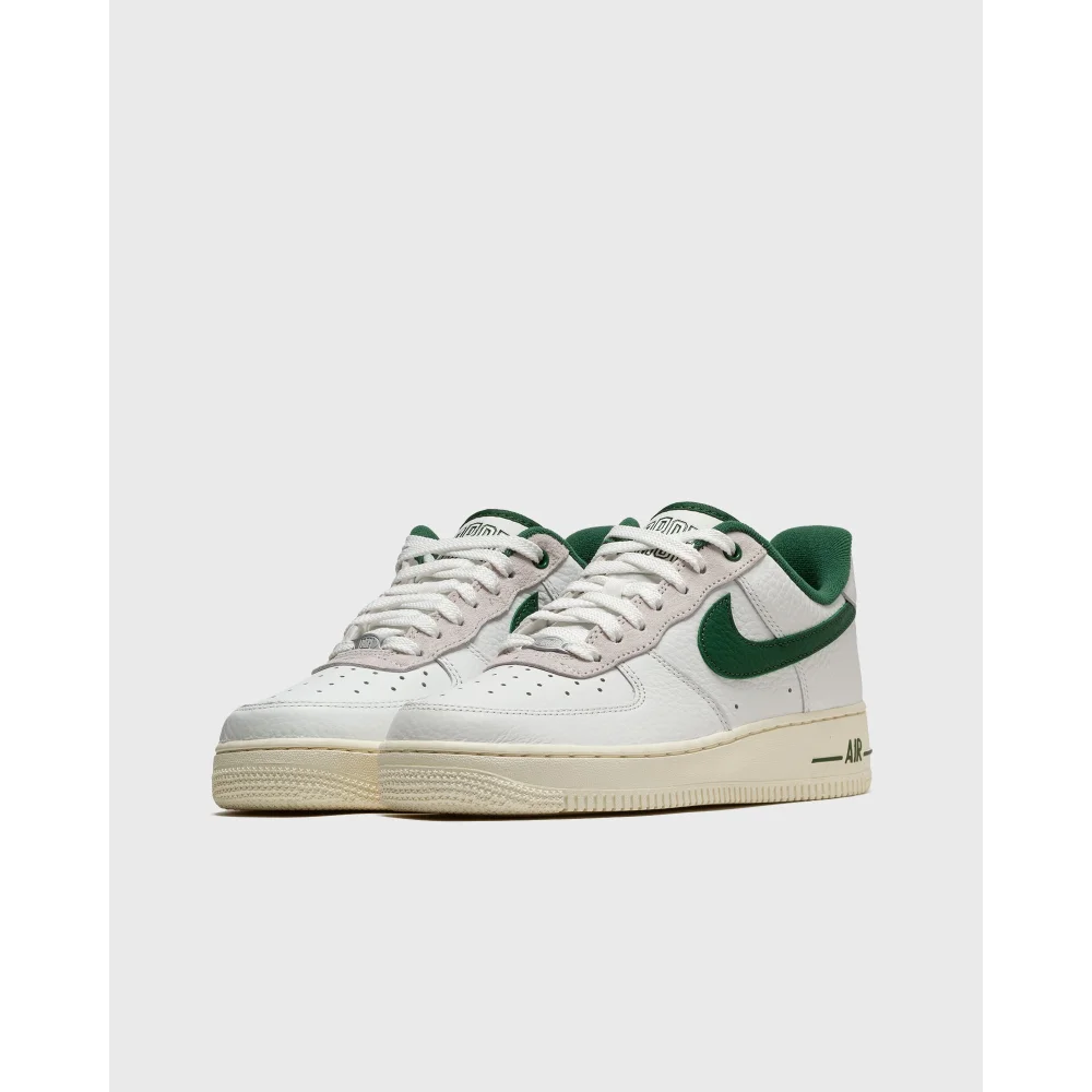 Nike Air WMNS Force 1 07 LX DR0148-102 / weiss