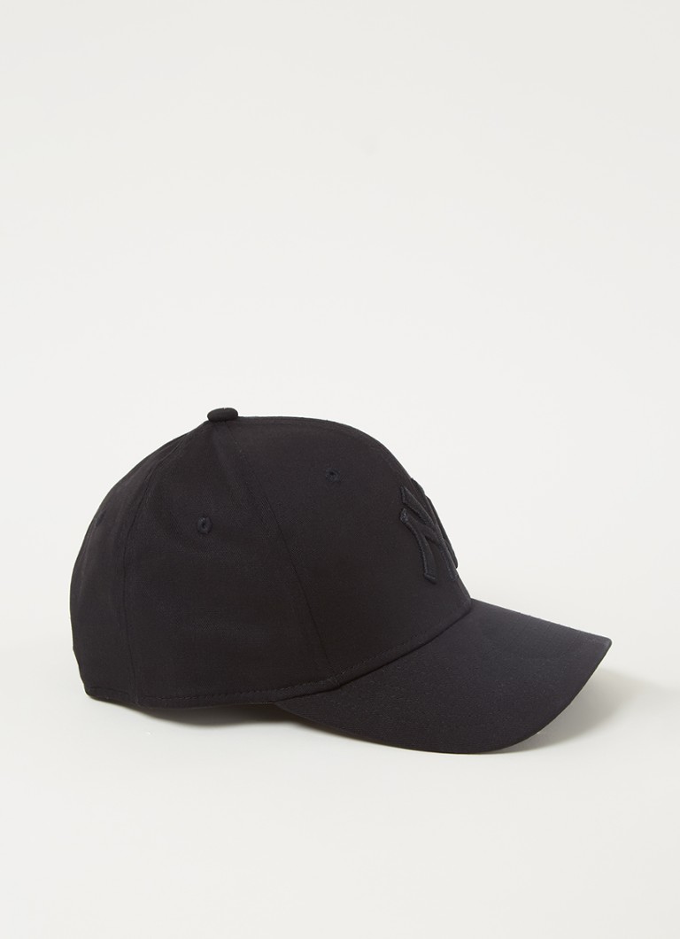 Cappellino New Era con ricamo dei New York Yankees.