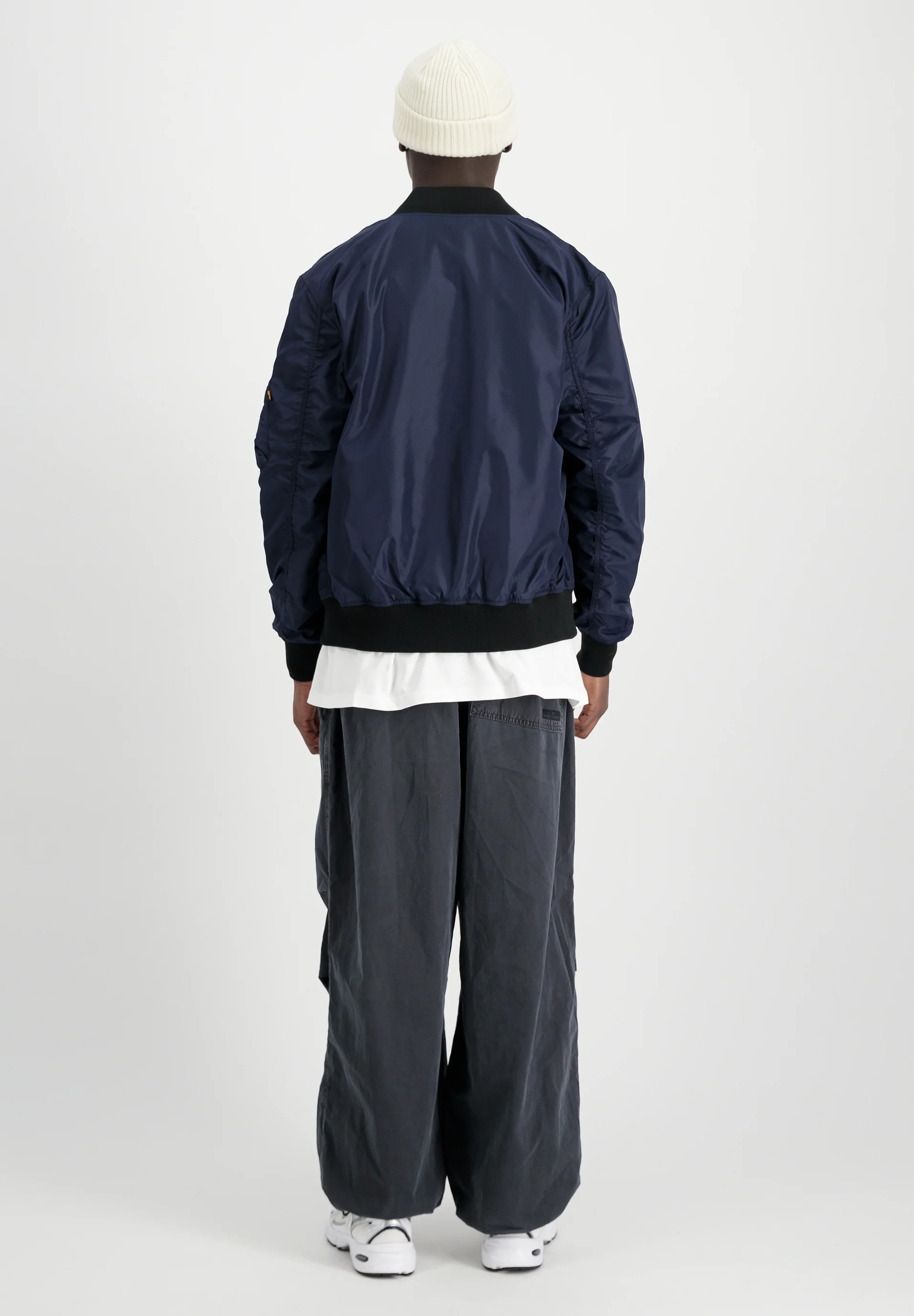 Chaqueta bomber de Alpha Industries
