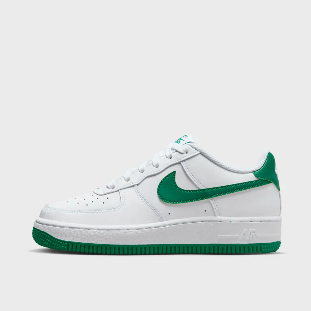 Nike Air Force 1 FV5948-103 / weiss