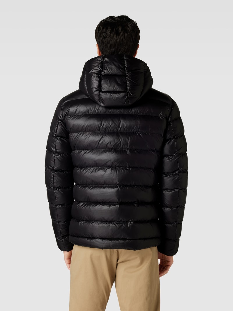 Steppjacke mit Label-Detail in schwarz