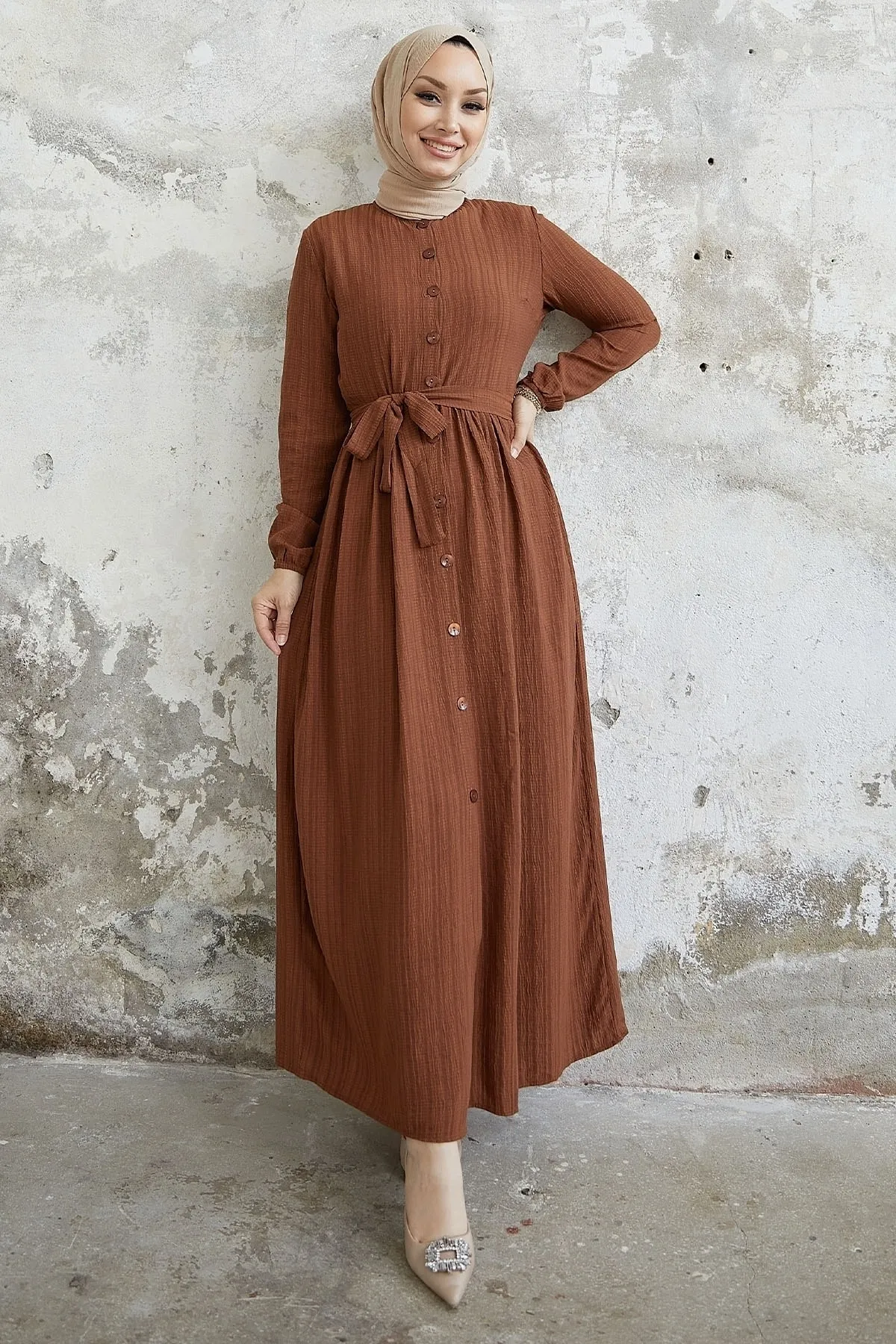 InStyle  Lemina-Kleid mit Gürtel – Bitterbraun