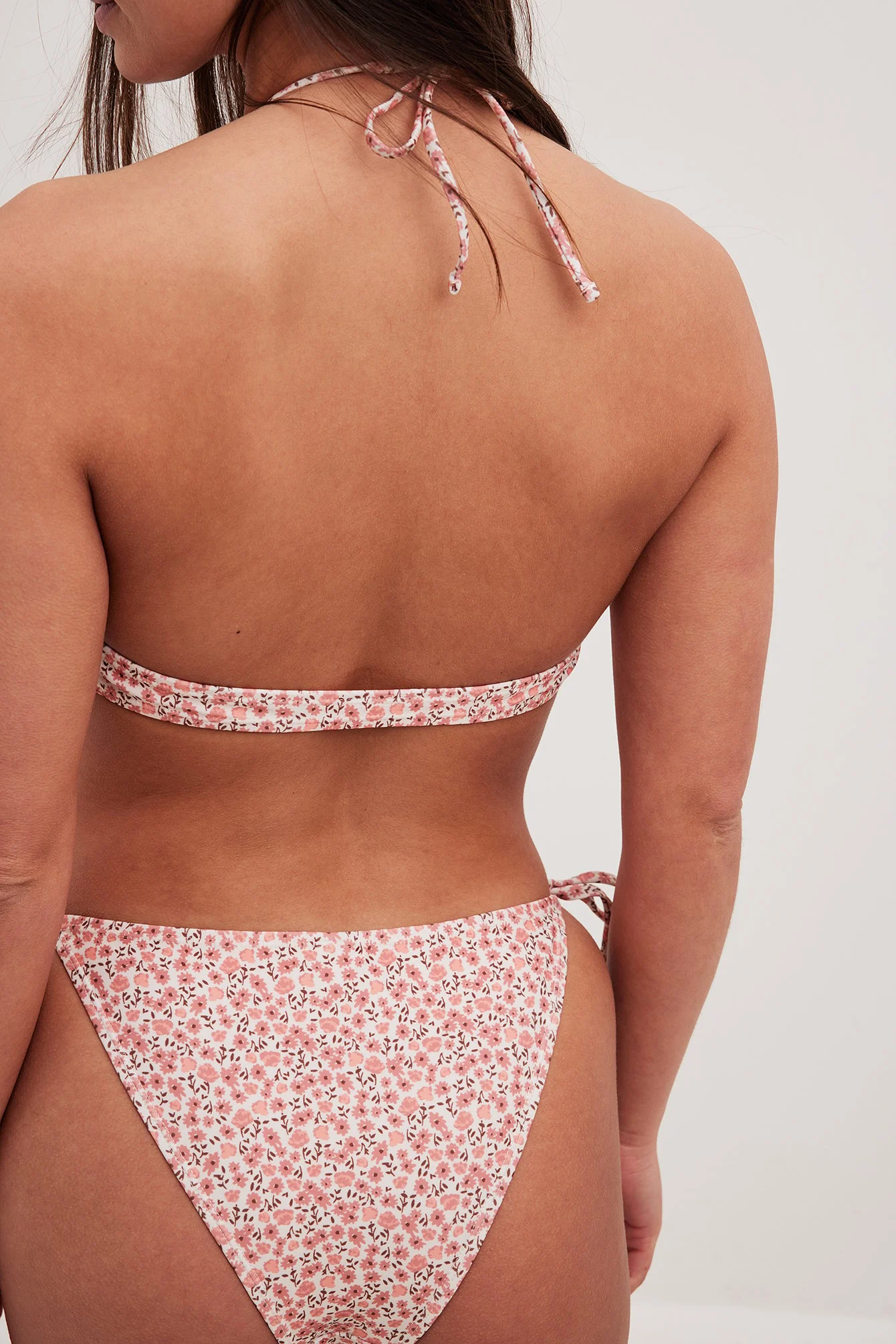 Bikini-Höschen mit Schnüren