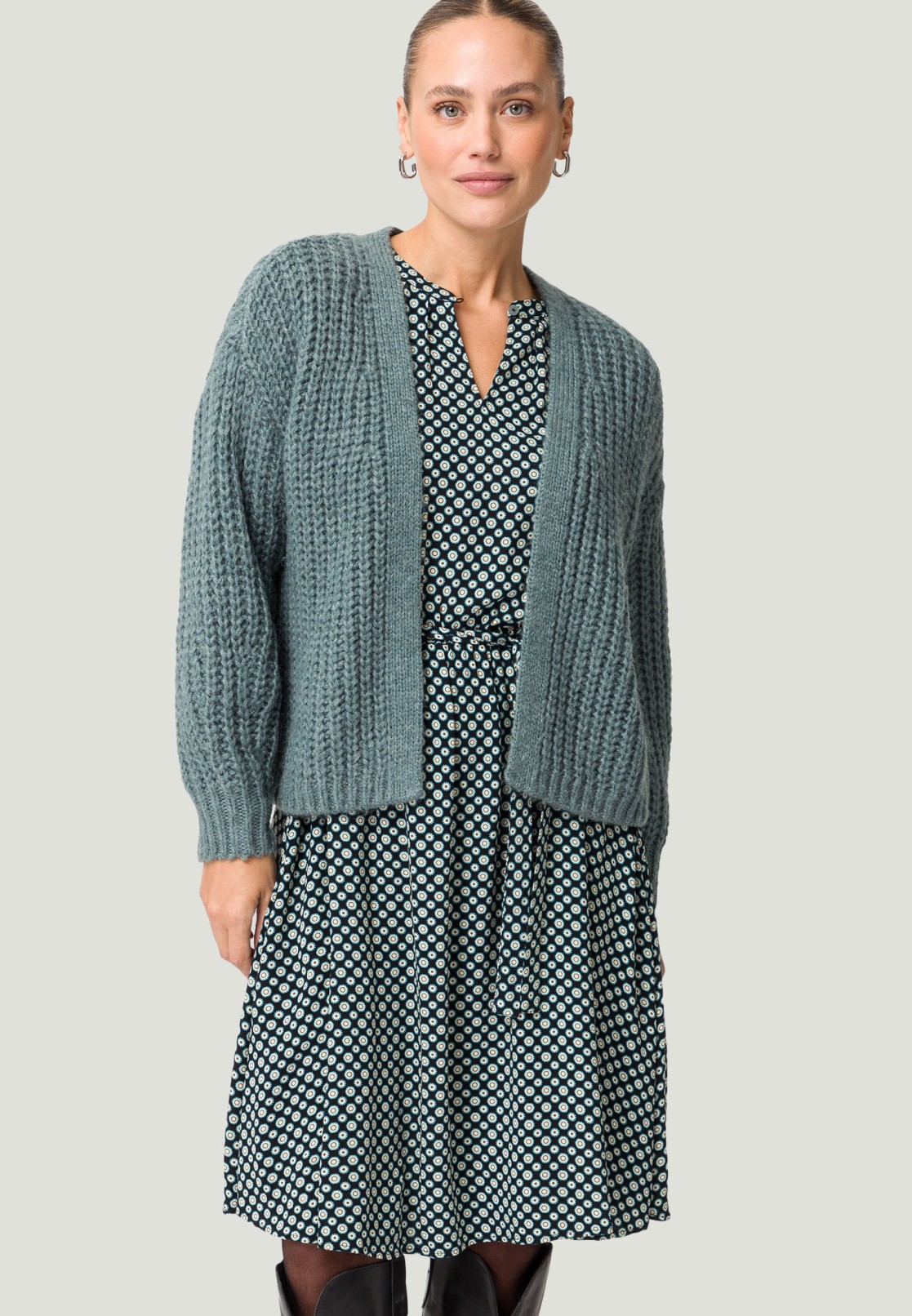 Grobstrickjacke offener Style