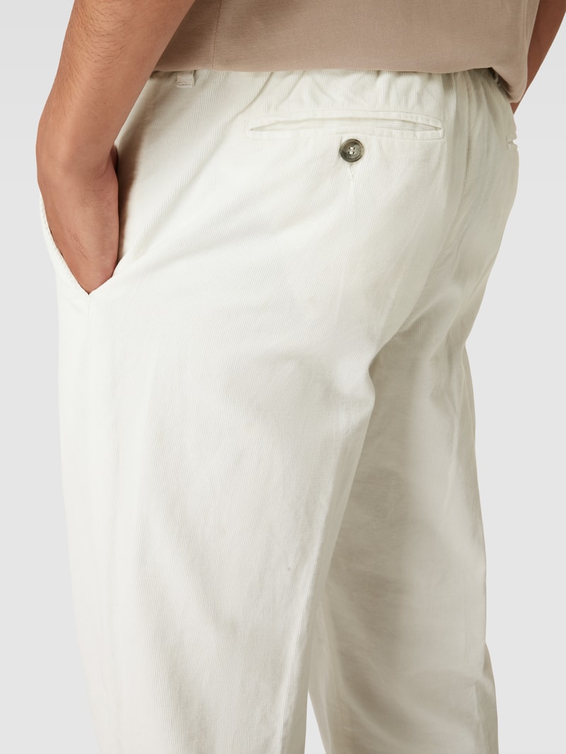 Slim Fit Anzug aus Cord in offwhite