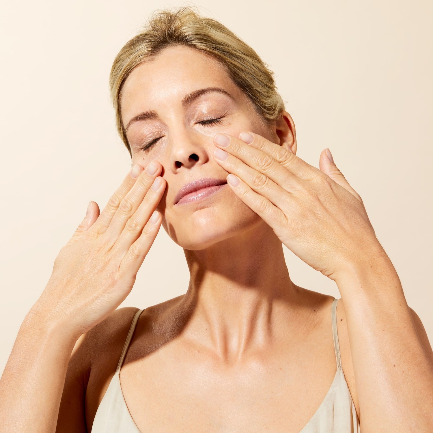 NUXE Super Serum [10] – Det universelle antialdringskonsentratet