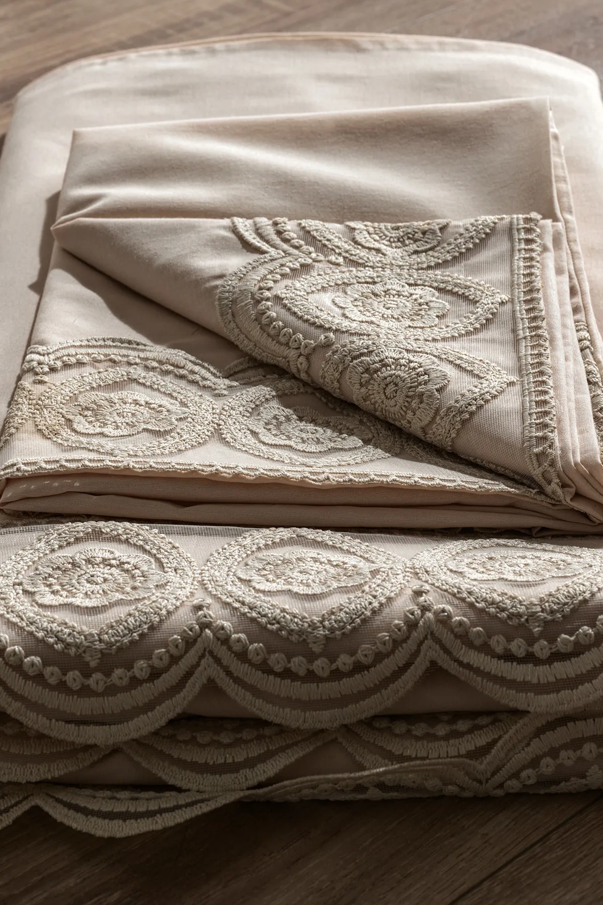 Çeyiz Diyarı  Ceylin Mitgift-Bettbezug-Set aus französischer Spitze, Cappucino