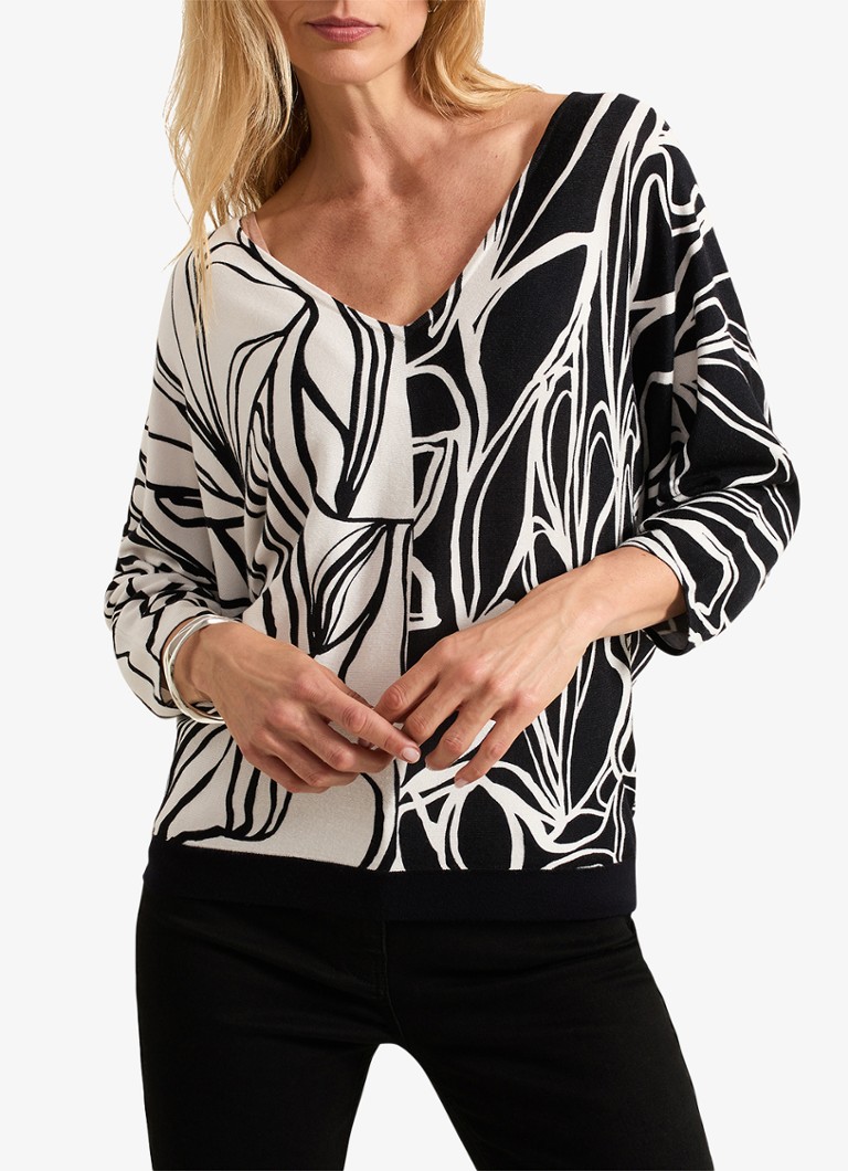 Phase Eight Ava finely knitted pullover with tree print