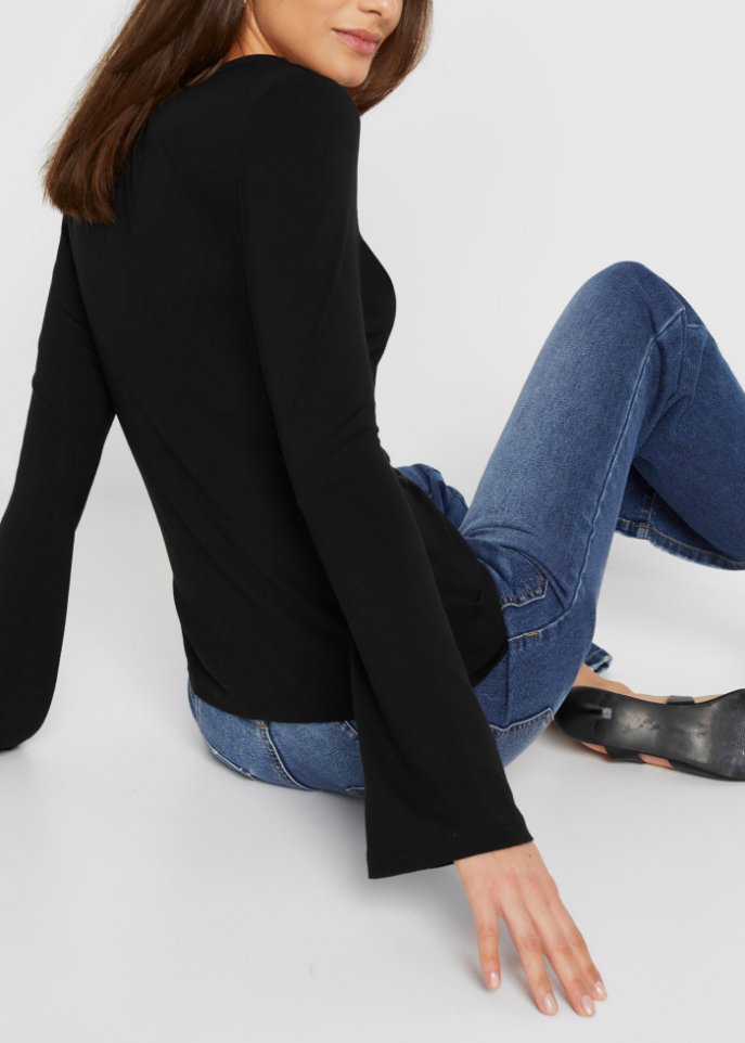 Langarmshirt mit Herz-Ausschnitt