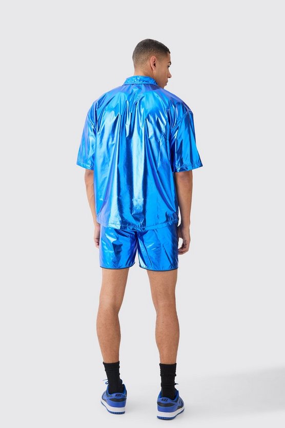 Kastiges Oversize Hemd und Shorts in Metallic-Optik