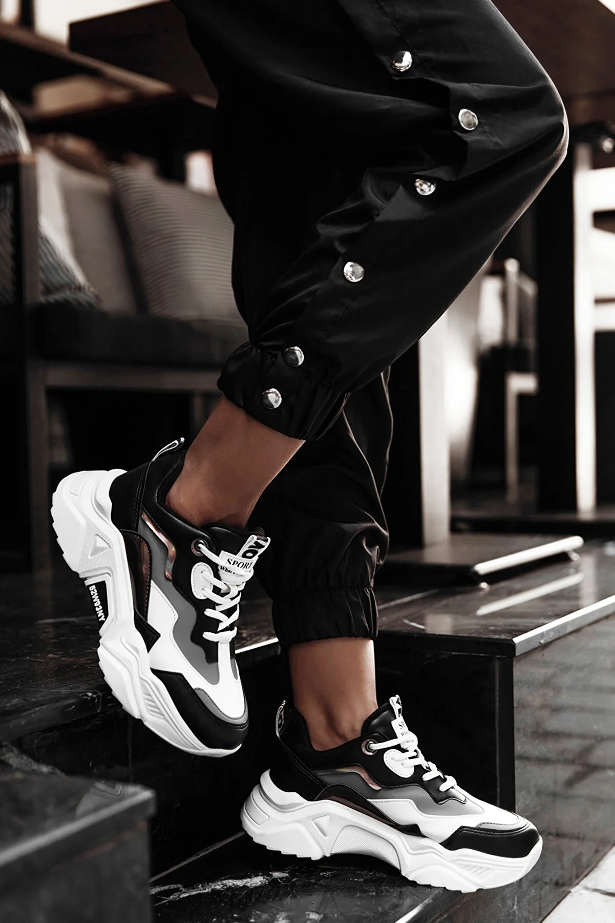 DARK SEER  Schwarz geräucherter Damen-Sneaker