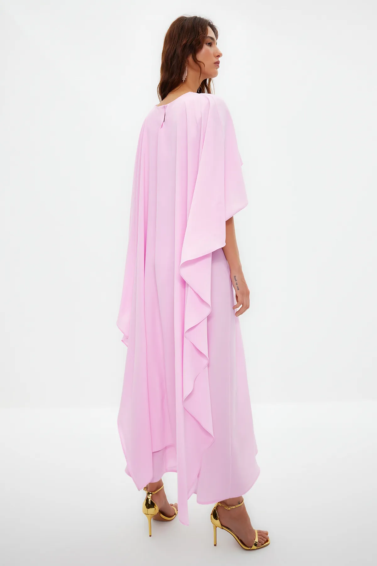 Trendyol Modest  Lilafarbenes Cape mit Gürtel, detailliertes, elegantes gewebtes Abendkleid TCTSS24DB00003