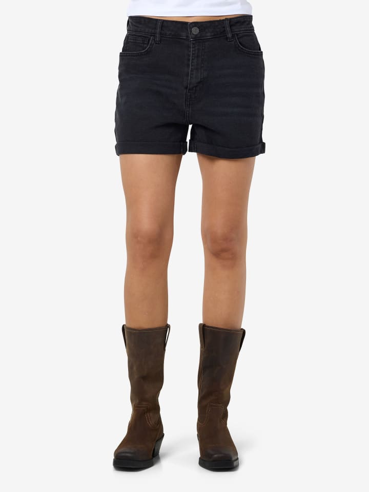 Noisy may Damen Jeans Shorts mit umgeschlagenem Saum in Schwarz günstig kaufen