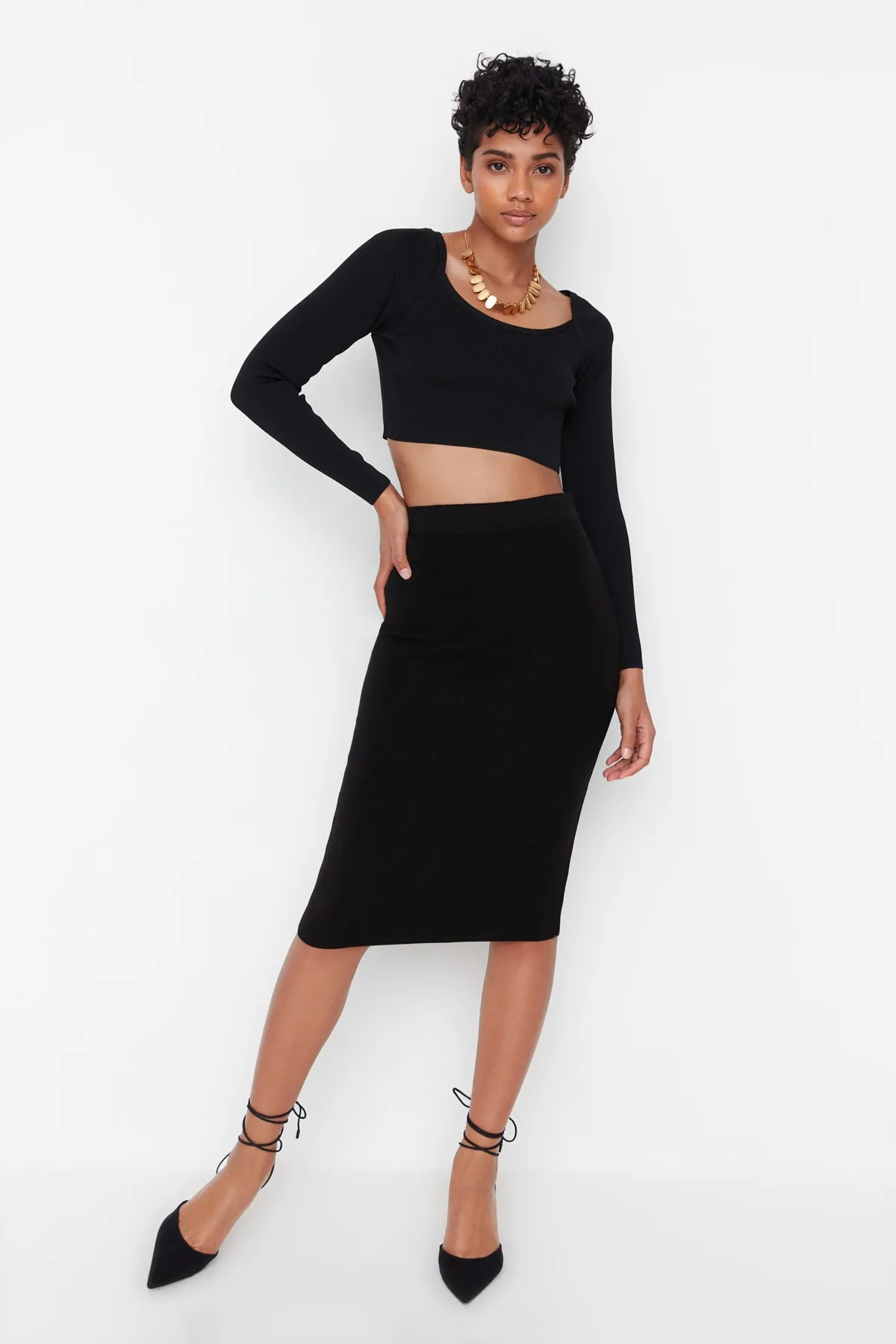 Trendyol Collection  Schwarzer Midi-Bleistift-Strickrock TWOAW20DU0006