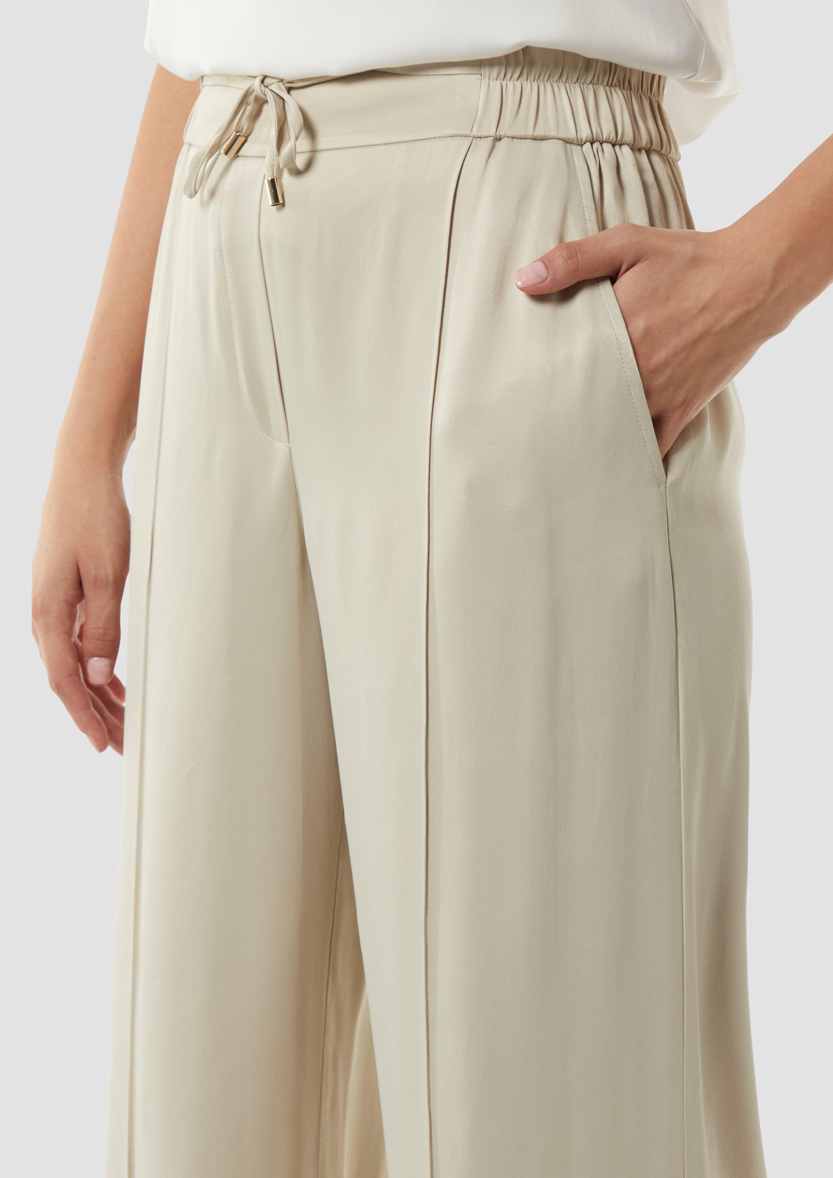 Feminine Schlupfhose aus Satin - helles beige