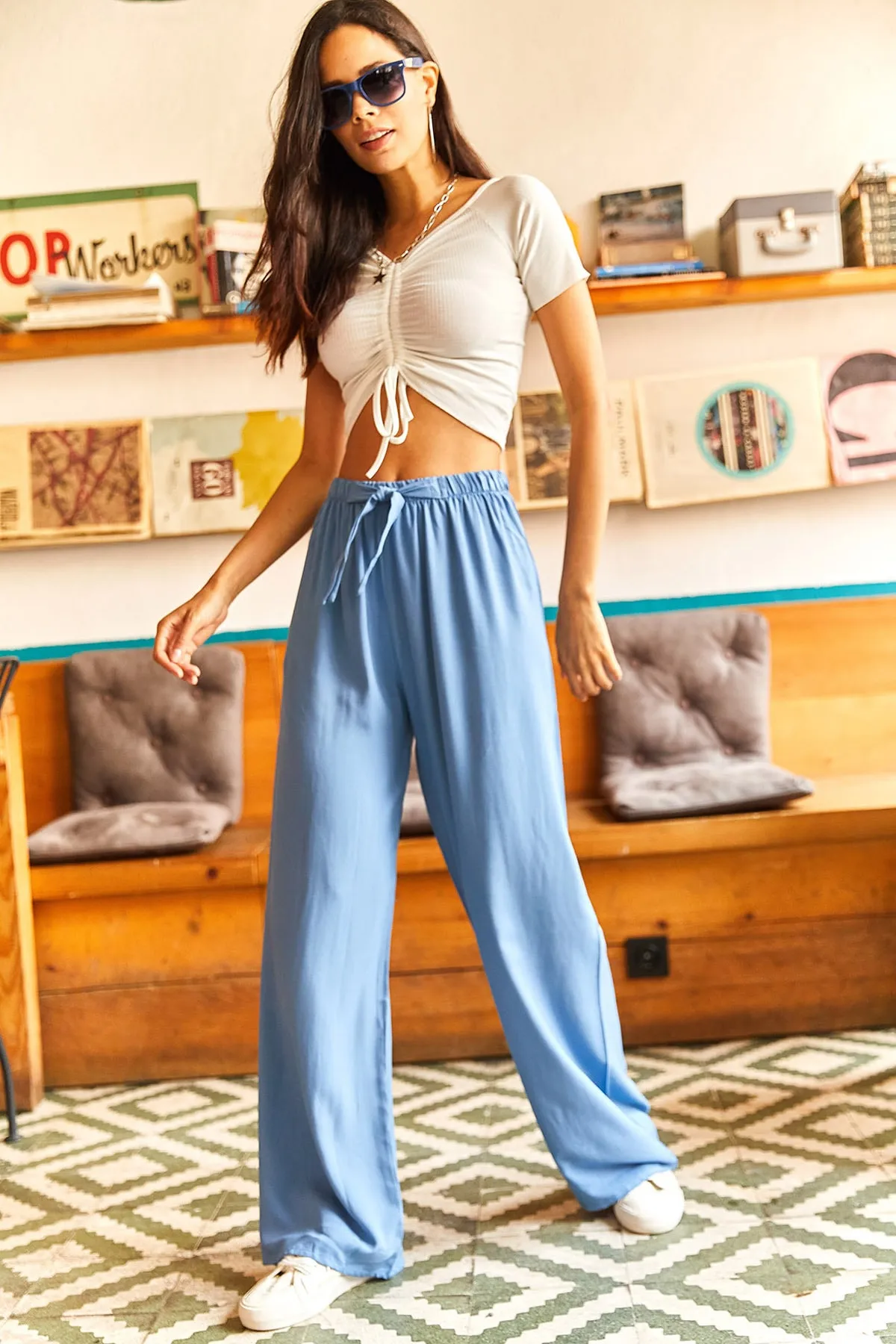 Olalook  Damen-Palazzo-Hose aus gewebtem Viscon mit Gürtel in Indigo PNT-19000169