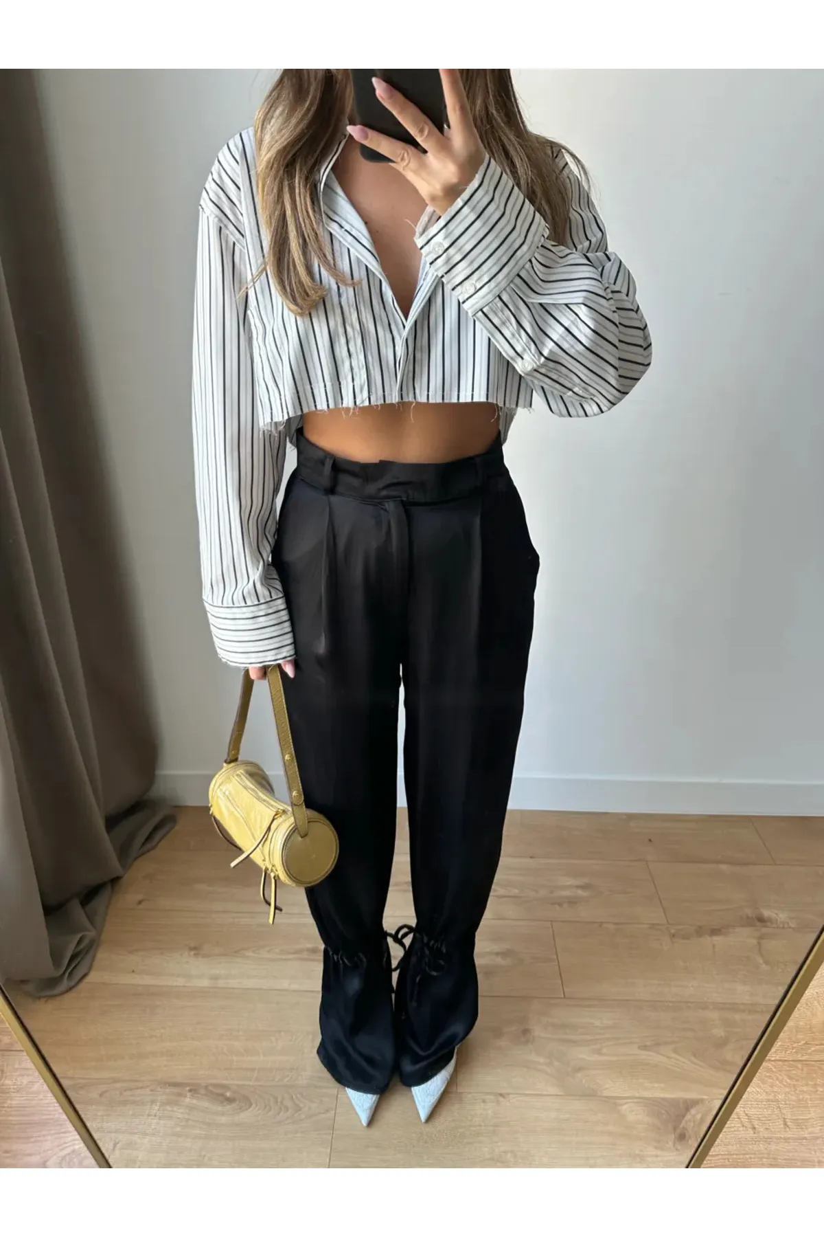 Laluvia  Schwarze Satinhose mit Bindedetail