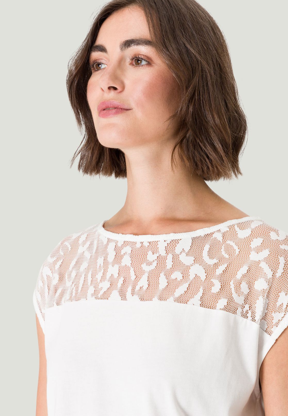 Shirt mit Netzeinsatz