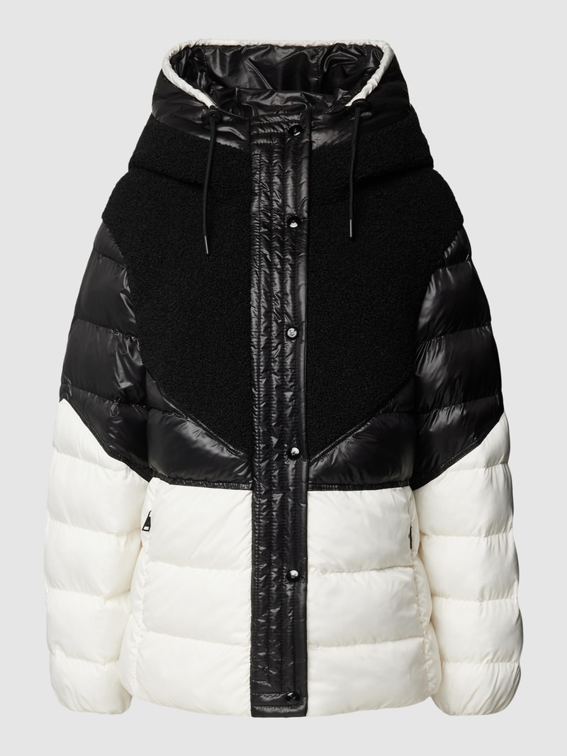 Steppjacke in Two-Tone-Machart in schwarz