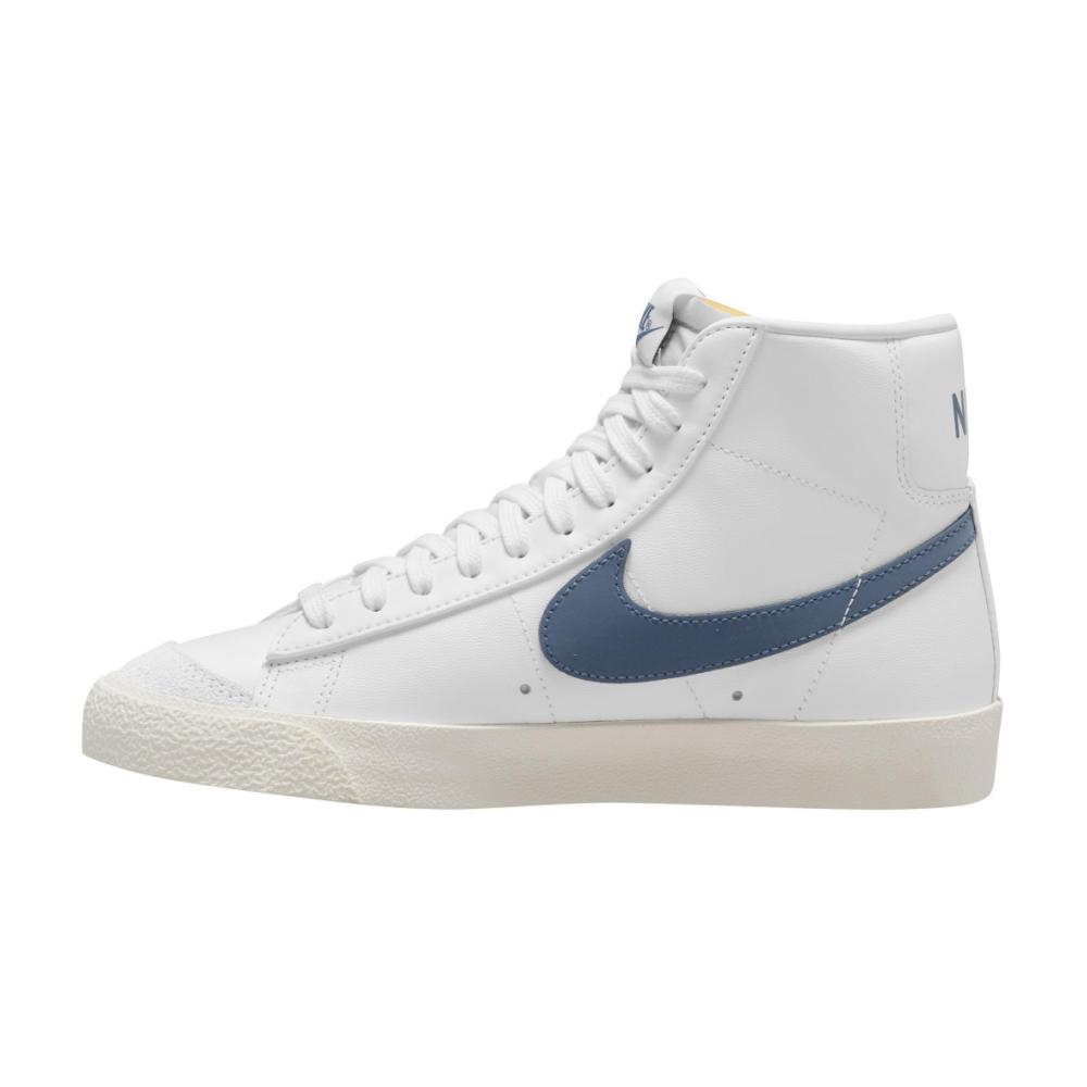 Nike Blazer Mid 77 CZ1055-125 / weiss