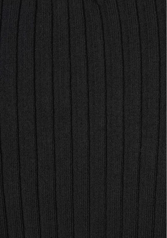 V-Ausschnitt-Pullover